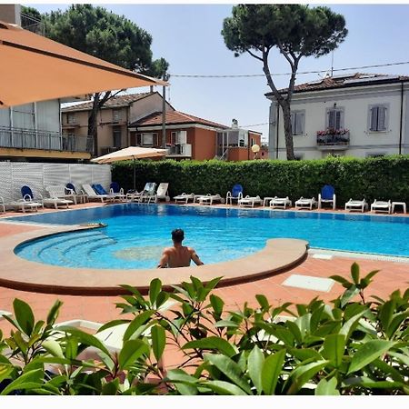 Residence Il Capodoglio Rimini Extérieur photo