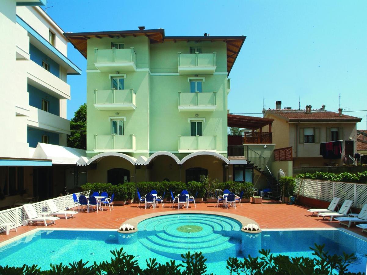 Residence Il Capodoglio Rimini Extérieur photo