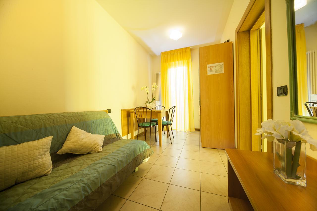 Residence Il Capodoglio Rimini Extérieur photo
