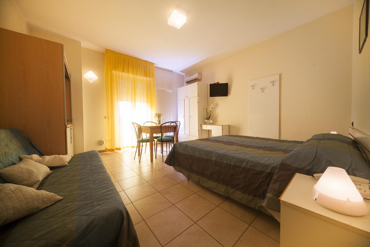 Residence Il Capodoglio Rimini Extérieur photo